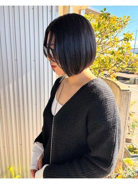 互感 小松店 前下がりモードボブ