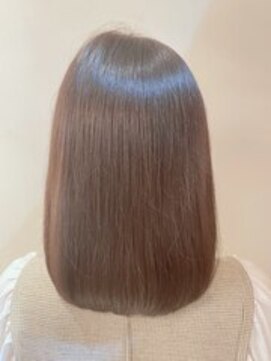 ユキオグループ グラン(yg GRAN) 大人可愛い・インナーカラー・イヤリングカラー