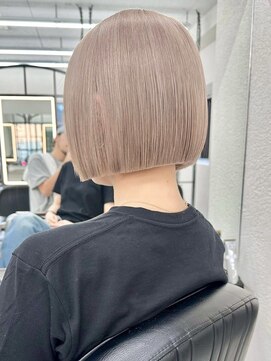 リリック(LYLICK) 切りっぱなしボブ