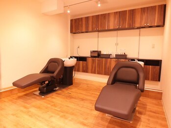 ヘアーピリナ(hair PILINA)の写真/癒しのプロ！スパニスト在籍サロン◇選べる香りと効果が嬉しい♪本格ヘッドスパで極上のサロンタイムを＊