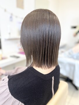 切りっぱなしボブ