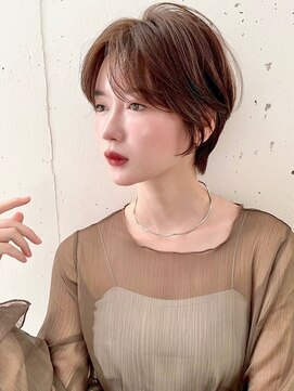 ビーチ(BEACH) ◎ ミディアムレイヤーカット 似合わせカット 大人ガーリー 韓国