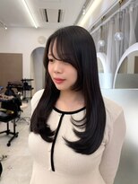ネモネ バイ ミリー 梅田茶屋町(nemone by milly)&nbsp;お顔周りのぷつっと感が可愛い♪レイヤーカット