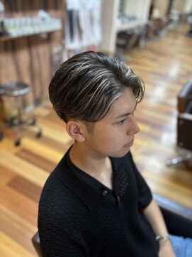 バロンドール 金沢文庫(Ballon d'or) メンズハイライト/センターパート/ニュアンスパーマ/メンズヘア