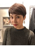 ベリーショートグレージュ