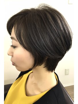 アスール(AZUL) 大人女子スマートショートヘア