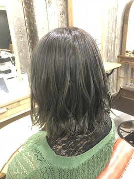 イズ 札幌店(is) 透明感カラー♪カーキグレー