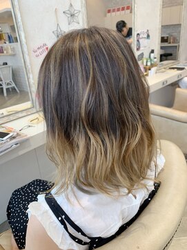 アクイール ピュール ヘア(Accueillir Pur hair) 外国人風バレイヤージュ【見附】【長岡】