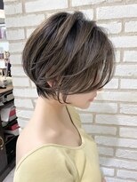 大人かわいい小顔前下がりスリークボブローライト30代40代50代