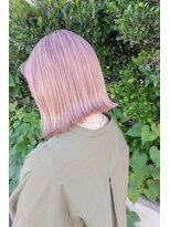 デビュー ヘアーメイク&nbsp;外ハネボブ　ピンクカラー