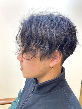 レボルトヘアー(R EVOLUT hair) スパイラルセンターパート