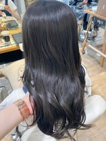 ネオリーブ チロル 横浜西口店(Neolive CiroL.)&nbsp;就活カラー　ブルーブラック　透け感カラー