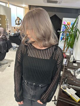 キング 枚方店(K!ng) 【枚方、高槻、梅田】ミルクティーベージュ