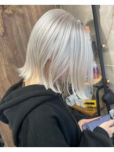 ラル(Lull) ホワイトカラー【アルカリ酸熱トリートメント】髪質改善