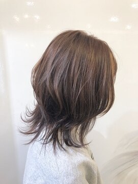 デザイニングヘアードゥ(designing hair Deux) くびれミディレイヤーウルフ