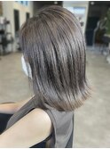 くびれボブミニウルフ透明感シルバーアッシュグレージュカラー