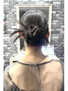 リリー シンジュク(Lilly) 【Lilly新宿】#タイトヘア#カチモリヘア＃アレンジスタイル