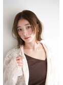 くびレイヤーエモージュ前髪モテベージュレイヤーミディ/高円寺