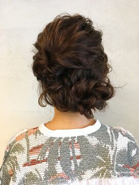 フラッシュ ヘアーアンドスキン(Flash hair&skin) #結婚式ヘア#ひねりアレンジ