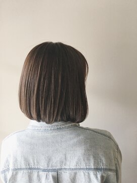 ヴァロ(valo) ＊【valo】ダークカラーにボブ＊