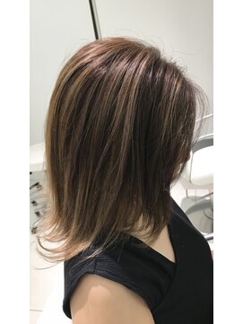 ルノン(LUNON) 【LUNON】大人可愛い　ベージュセミディ