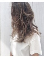 ラル 立川(lar)&nbsp;lar STYLE_オリーブベージュレイヤーカットウェットヘア