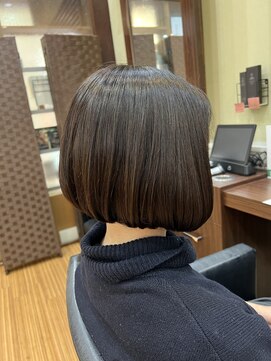 アローズ ステラプレイス店(HELLO'S) 前下がりミニボブ