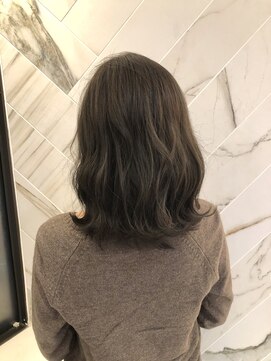 カノイ(KANOI) 【20代30代にオススメ】ニュアンスカラーで透髪