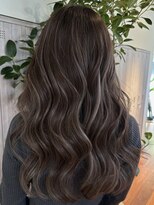 ヨロ 小岩(YOLO)&nbsp;ハイライトカラーミルクティーベージュケアブリーチダブルカラー