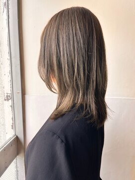 ニコナチカ(nico nachika) マットアッシュレイヤースタイル