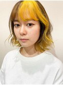 イエローベージュ