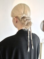 アトリエ ポルト(atelier porto)&nbsp;【porto神戸】ホワイトブロンドcolor