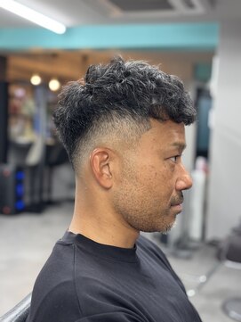 ヘアーラボ 樟葉(Hair Labo) カーリー クロップ スキンフェード 枚方 南楠葉