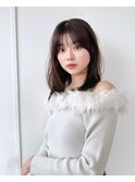 薄め前髪顔まわりレイヤーシースルーぱっつん前髪おくれ毛
