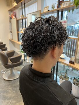 ア ドリームアップスタジオ レストアール(A DREAM UP STUDIO restR) ツイストパーマ