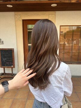 リゴッツ ドゥア プトゥリ(Regottz dua putri) デザインカラーハイライトカラー/寒色ベージュカラー10.30