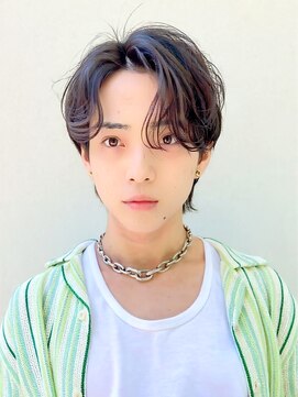 オグジュアリー 表参道(aux.) 波巻きフェザーパーマ◎無造作ニュアンスでこなれ感