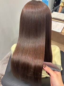 ボヌール 西宮北口(Bonheur) ホリスティックストレートでツヤツヤ