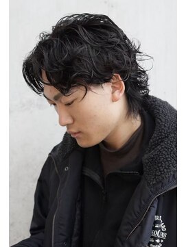 シークレットミラーズ(SECRET MIRRORS) メンズツイストパーマ×センターパート