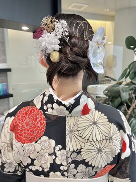 ケンジ 横浜(KENJE) 袴/卒業式/和装ヘア/シニヨン/タイトシニヨン