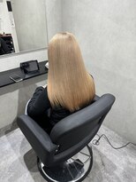 エイル リュクス(Aujua Eir LUXE)&nbsp;Wブリーチで作るヘーゼルページュ