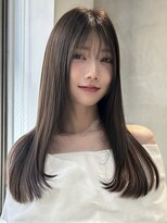 テクネ 天神大名(techne)&nbsp;天神大名今泉ハッシュカットバタフライカットグレーアッシュヘア