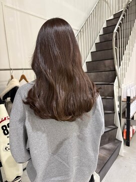 カミエ(kamie) 透明感のあるブラウンロング×毛先までまとまる質感