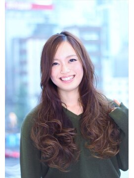 ストラッセ 八事店(STRASSE) 大きめウェーブ×前髪長め☆で作るモテの最強ロングスタイル☆