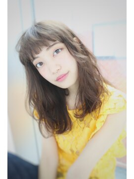 ネオリーブ アンド 渋谷店(Neolive &) 動きのあるミディアムヘア