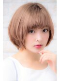 ブリーチオンカラーオリーブベージュの寒色系カラーセシルカット