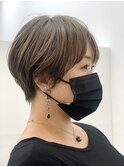 アッシュベージュ大人ショート