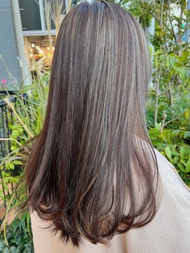 シルフ 吉祥寺(sylph) シルバーグレージュのハイライトストレート【sylph吉祥寺】