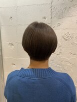 エム(EM) ベージュヘア/ショート