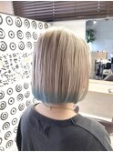 ホワイトベージュ×ペールブルー